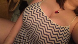 lumpyspaceprincessa:Little strappy vest