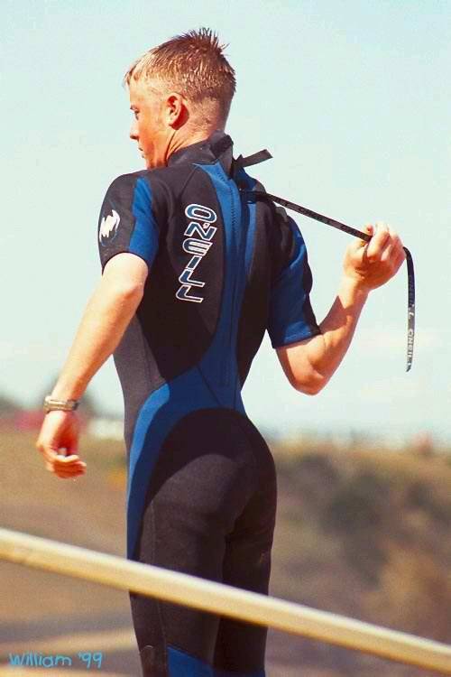 VINTAGE: Re-blog if you love guys in neoprene wetsuits!