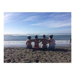 Son las mejores ^ ^  #friends #Risaaas #Pichilemu #Tumblr #moda