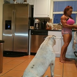 musclegirlsinmotion:  @fonsecafitness : Home made pizza in the
