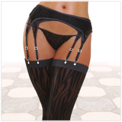 SynfulMindz is at it again with another fantastic item! Let&rsquo;s get ready for a synful night or awesome Pin Up scenes with our Saturny Lingerie. 	You get: -conforming Garter for Genesis 3/V7  	-conforming thong for Genesis 3/V7  	-conforming stockings