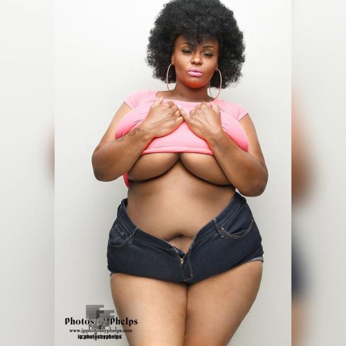 It’s Tuesday… so Yep.. let’s focus on this voluptuous