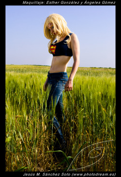 sharemycosplay:  Kara Zor-El aka #supergirl roaming the fields.