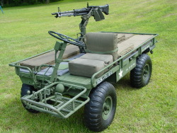 bolt-carrier-assembly:  zeren:  Rambo’s golf cart.  Mules are