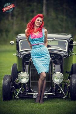 mikmak-danish-berserker-blog:  Pin up girl 