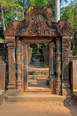 ancientart:  Doorway, north annex of Banteay Srei (a Hindu temple