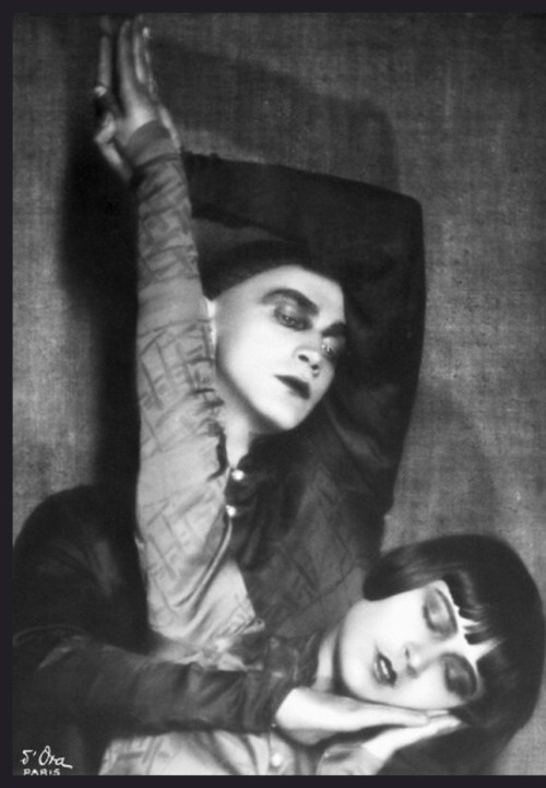 Harald Kreutzberg & Yvonne Georgi by Madame D’Ora, 1925https://painted-face.com/