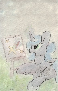 slightlyshade:She’s being artistic, this Luna!<3