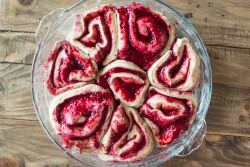 sweetoothgirl:  Raspberry Whole Wheat “Cinnamon Rolls”