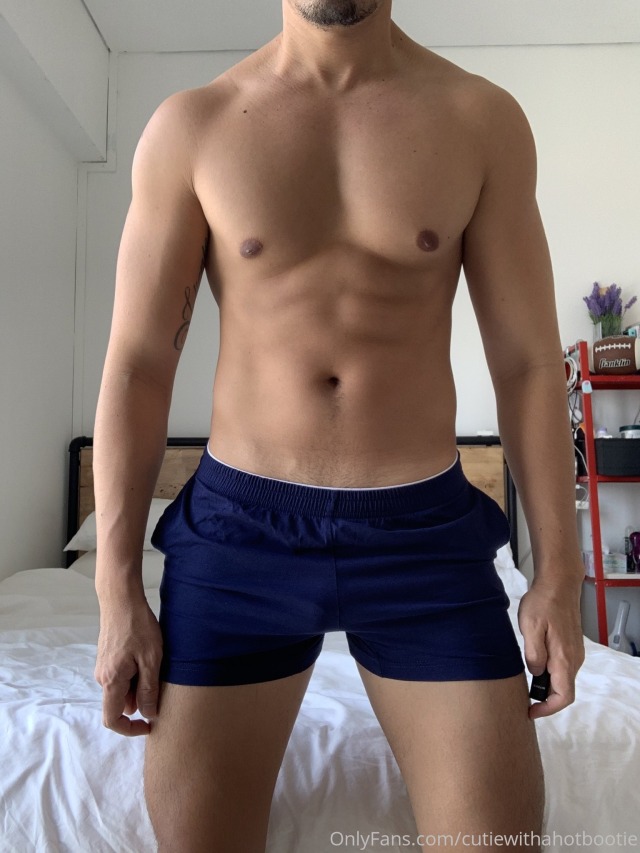 cutiewithahotbootie:My new pair of shorts looks like an underwear