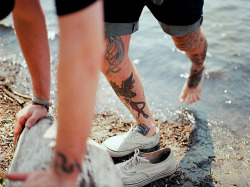 zerosympathy:  Bands, tats, girls and scenery here 