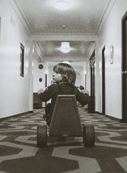 hellyeahhorrormovies: The Shining, 1980. 