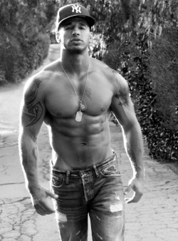 Quentin Elias ðŸ˜ http://imrockhard4u.tumblr.com