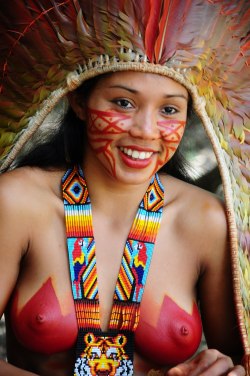 the-seraphic-book-of-eloy:  Shawãdawa girl - Acre, Brazil.“Since