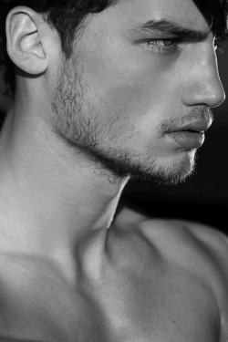 thebadandbeautiful:  Misa Patinszki 