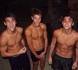 gorgeouscuteboys:  Ethan Dolan, Cameron Dallas, Nate Garner &Grayson