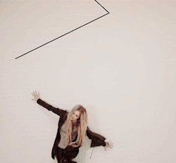 oneonlytruelove:  Avril lavigne auf We Heart It. http://weheartit.com/entry/72940231/via/laurinco