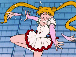 bluedragonkaiser:  prettyguardianscreencaps:    Sailor Moon Episode