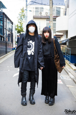 tokyo-fashion:  Yukipon and Hiyori on the street in Harajuku.