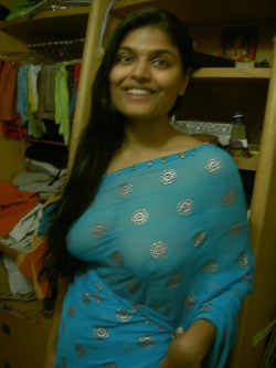 desiaunties4you:  Arpitha, desi housewife, wearing a blue saree