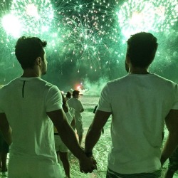 lovehouse:  â¤â™‚ Just Gay CouplesÂ â™‚â¤ â™‚Lovehouseâ™‚  May you always have fireworks with the one you love. :)