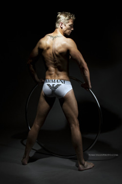 completelyfine:  Tasty. http://completelyfine.tumblr.com