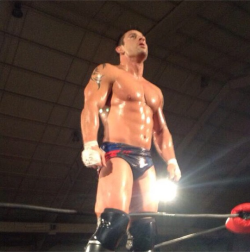 skyjane85:  Davey Richards (found on his wife Heather’s Instagram