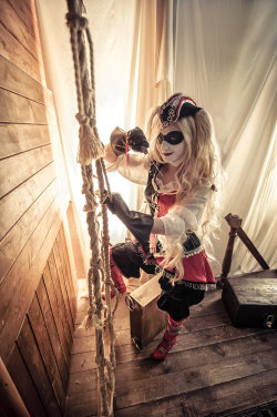 hotcosplaychicks:  Let’s go! by Lady-I-Hellsing   Check out
