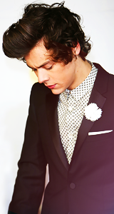 the-boys-who-stole-our-hearts:  stylesbe:  Harry Styles   prints