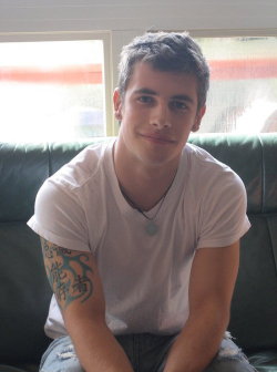 hunkguys:  (via TumbleOn)
