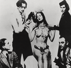 novaub313:  Dali with ‘Mermaid’ and Gala Dali (right) 1944-1945…