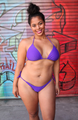 allgoodthingstv:  One more Tabria Majors for Swimsuits for All!