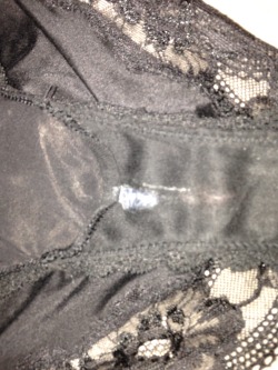 FletchBeast submitted: Wife’s panties after a workout at the gym