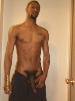 njlove2987:  iluvdic06:  Reggie…. Follow & Reblog  I need