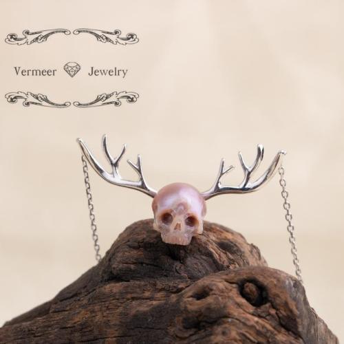 figdays:    skull carved pearl jewellery // VermeerJewelryx //