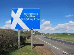 oh-glasgow:  The updated sign at the Scottish border. 