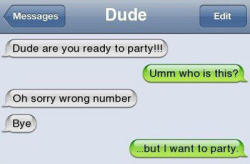 ravarsabla:  plunged:  FUNNIEST WRONG NUMBER TEXTS EVER  i have