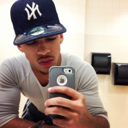 ovaadosedonconfidence:  Exhausted from the gym. Time to spend