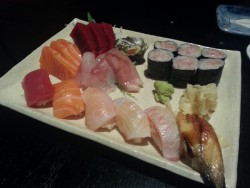 abbyyu531:  Best sushi in new york…so far haha at sushi yasaka