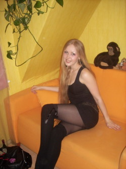 Visit one of the best pantyhose archive !https://pantyhose-magazine.tumblr.com/archive