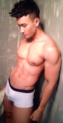 asianmusclefetish:  Original post: http://asianmusclefetish.tumblr.com