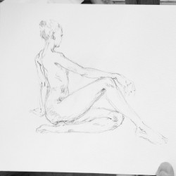 15 min pose #artmodel #figuremodel #lifemodeling #lifedrawing