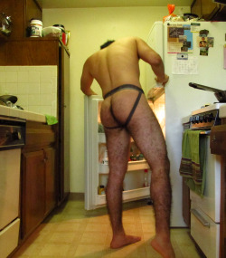 yriah:  Nonchalant jockstrap in the kitchen. It’s stupid because