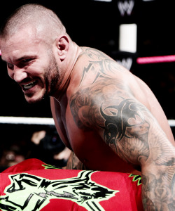 I love that sadistic smile Randy gives during his matches!