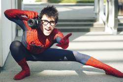 totallygaytotallycool:  Really cool spiky-haired Peter Parker