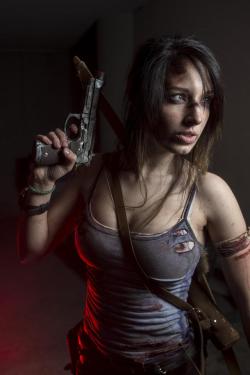 cosplaygonewild:  [PHOTOGRAPHER] Lara Croft Tomb Raider Cosplayer