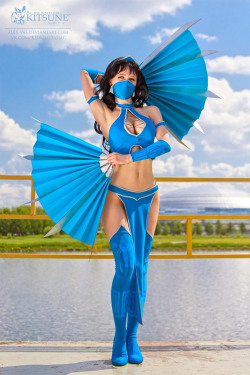 thehentainook:  nsfwgamer:  Best of Mortal Kombat Kosplay –