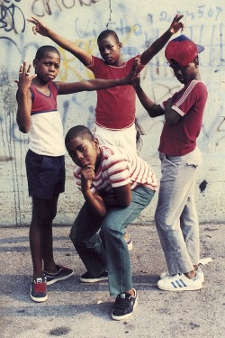 magictransistor:  Jamel Shabazz  BREAK!   NYC 80’s street