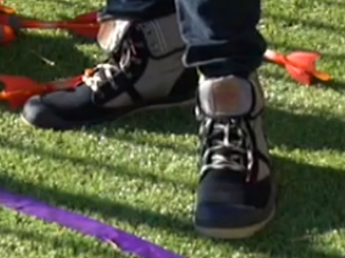 smileygirl7313:  WHAT ARE THOOOOOOOOOOSEE  It’s called style, prepared to get kicked with it.