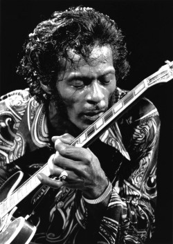 soundsof71:  Chuck Berry, NYC 1971, by Bob Gruen 